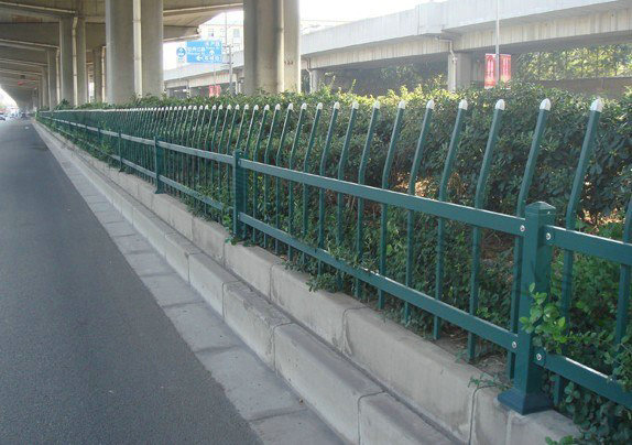 绿化隔离锌钢护栏